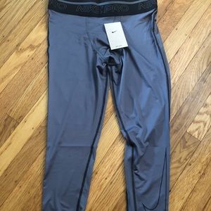 Nike Men’s 3/4 Length tights. Size medium